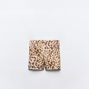 Zara Leopard Print Women Shorts
